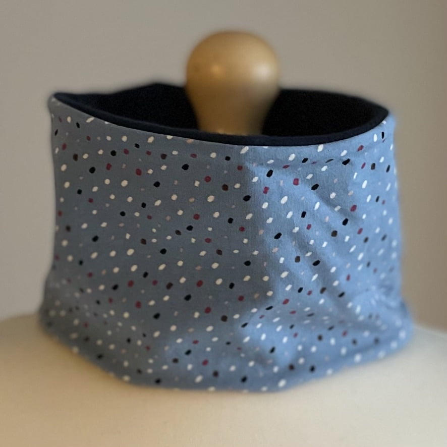 Blue jersey with coloured polka dots neck warmer lined with black fleece